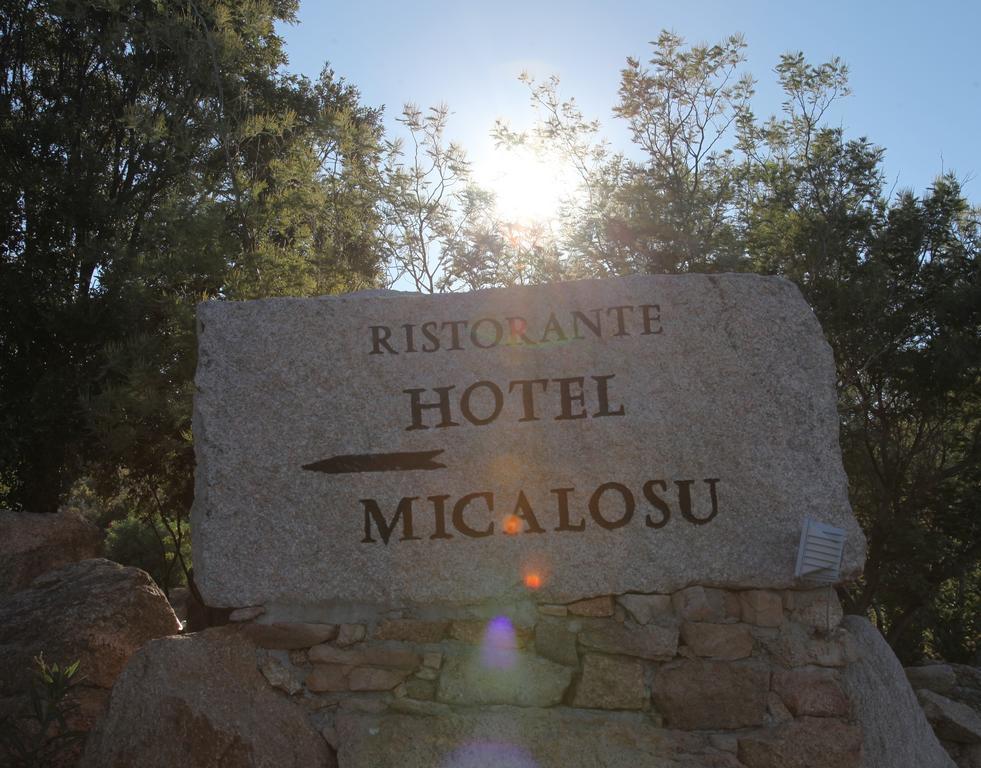 Hotel Micalosu Cannigione Exterior foto