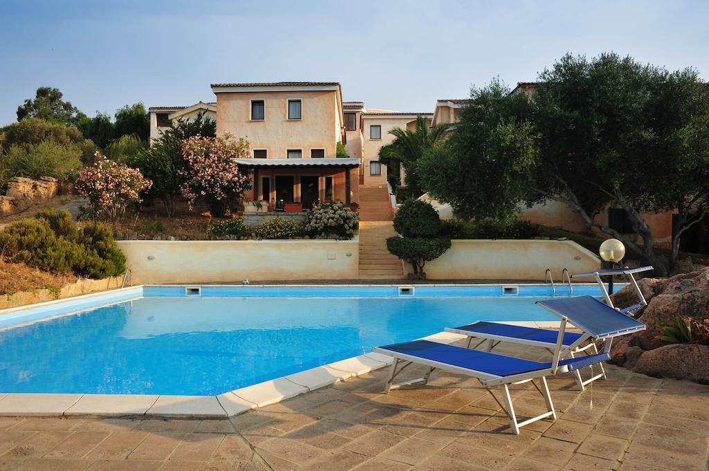 Hotel Micalosu Cannigione Exterior foto